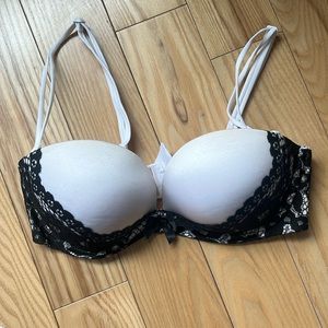 NWOT VS Strapless Contour White Push-up Bra with Black Lace 32C